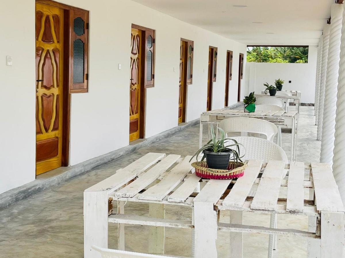 Ratnam Hotel Jaffna Eksteriør bilde