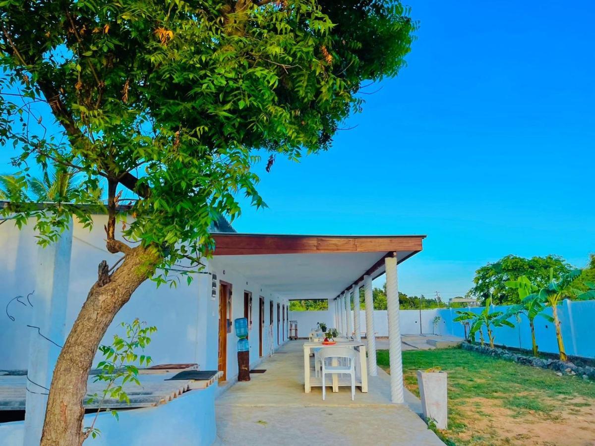 Ratnam Hotel Jaffna Eksteriør bilde