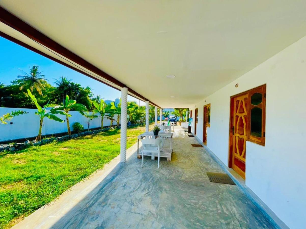 Ratnam Hotel Jaffna Eksteriør bilde