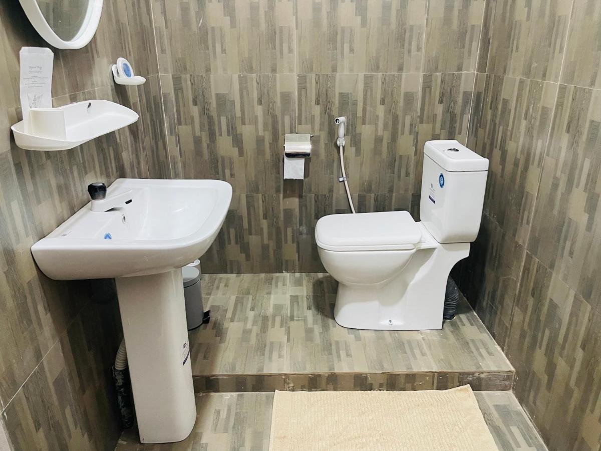 Ratnam Hotel Jaffna Eksteriør bilde